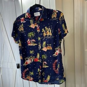 Free Planet Men's Hawaiian Santa Print Button Up Short Sleeve Shirt Sz S